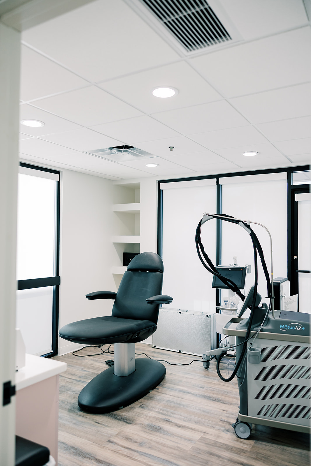 room photo showcasing equipment